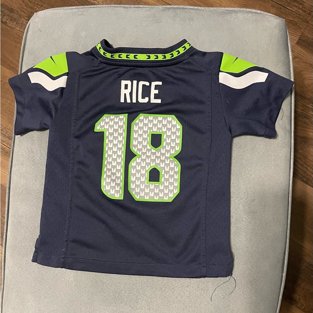 3T Seattle Seahawks Jersey - Picture 2 of 2